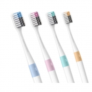 Набор зубных щеток DR.BEI Bass Toothbrush Classic with 1 Travel Package 4 Pieces